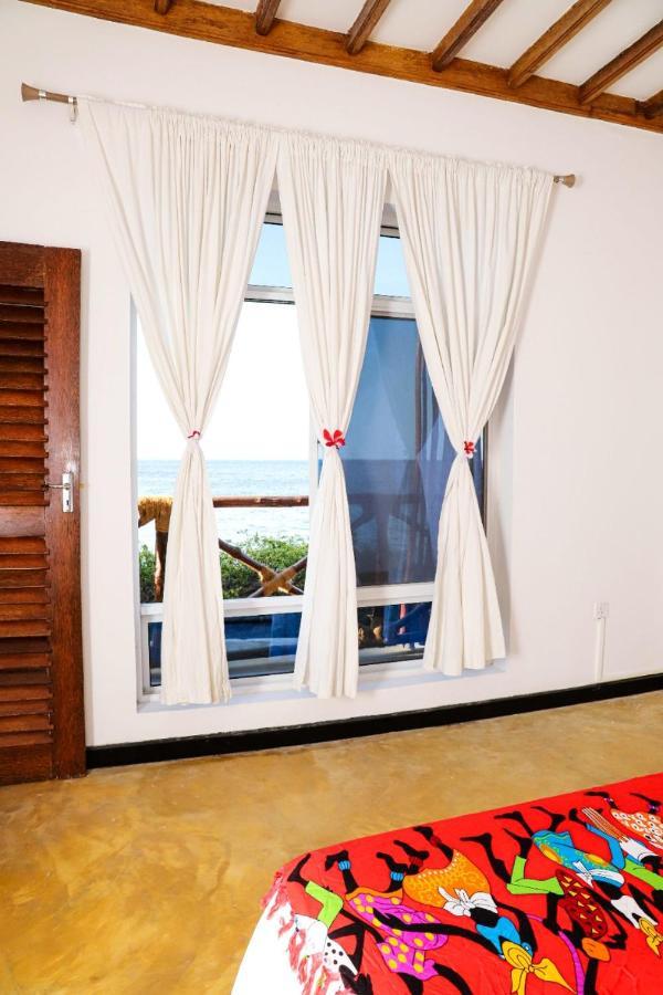 Ivory Ocean View Marumbi Exterior foto