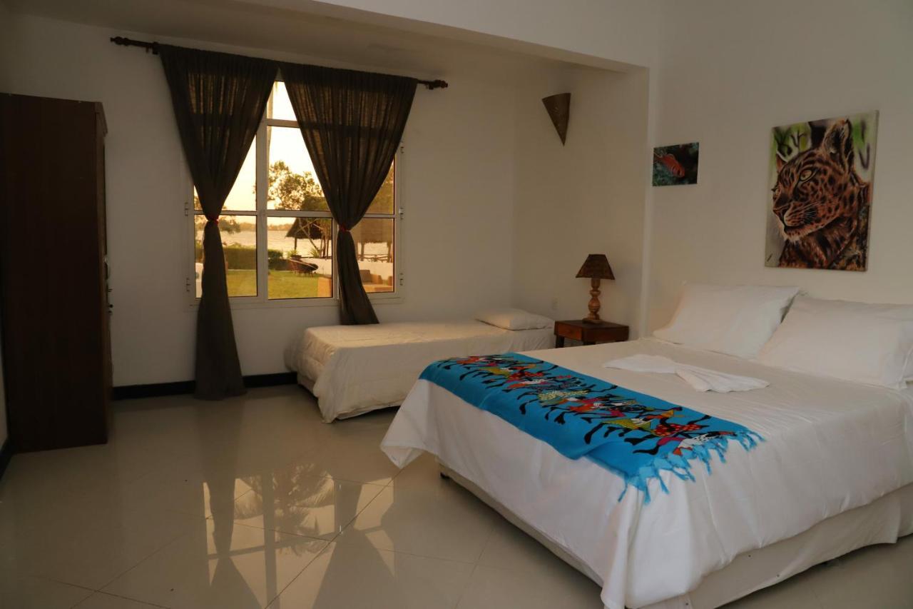 Ivory Ocean View Marumbi Exterior foto