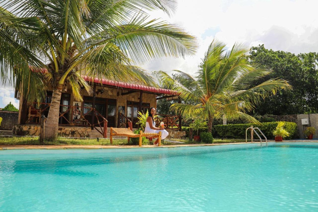 Ivory Ocean View Marumbi Exterior foto